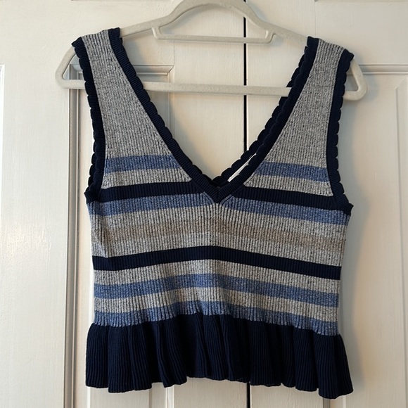 BCBGeneration Sweater Ruffle Peplum Tank | Medium - Picture 2 of 4